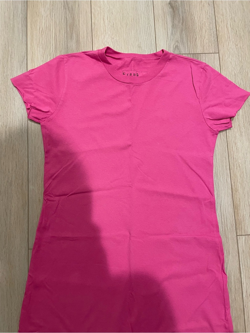 Frank & Eileen Classic Short-Sleeve Crewneck Dress in Bright Pink size medium - Picture 3 of 6